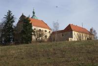 Lnáře