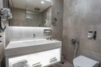 Noc v Ginger suite s výhledem na Pražský hrad