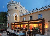 Noc na zámku a degustační večeře (2 osoby)