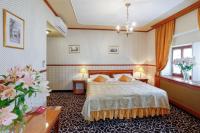 Noc na zámku a degustační večeře (2 osoby)